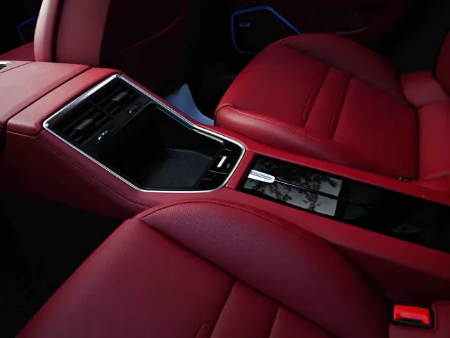 Porsche Panamera — Фото автомобиля 13