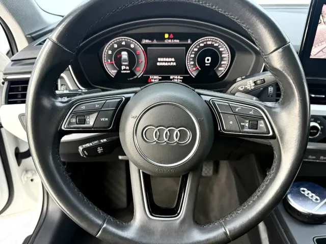 Audi A4L — Фото автомобиля 9