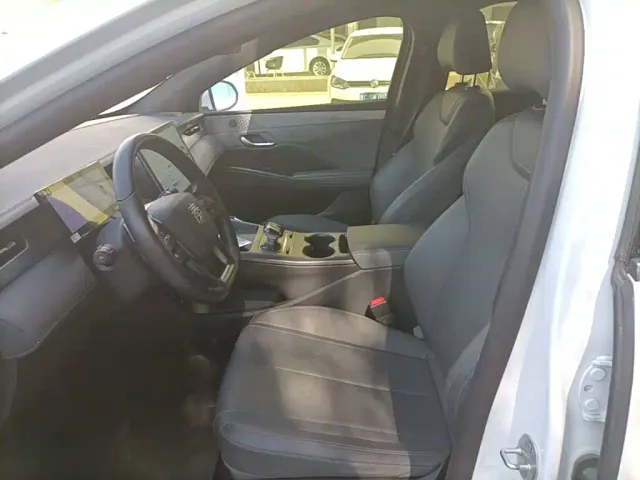 BYD Qin PLUS — Фото автомобиля 14
