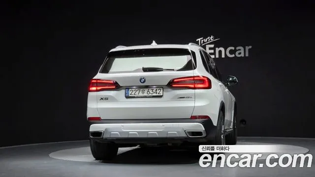 BMW X5 — Фото автомобиля 2