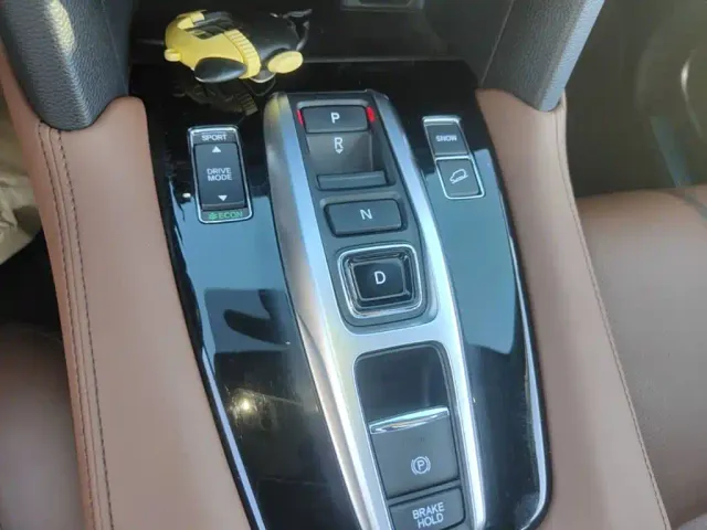Honda UR-V — Фото автомобиля 13