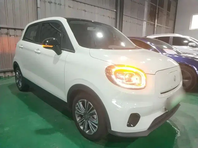Leapmotor T03 — Фото автомобиля 3