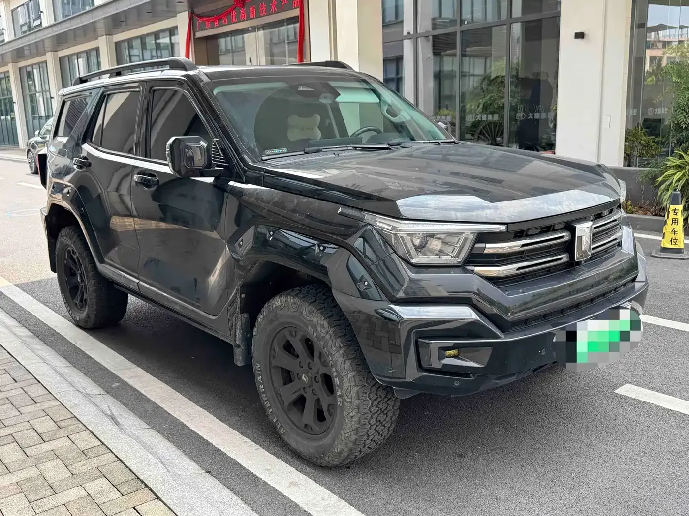 Tank Tank 400 New Energy 2024 Hi4-T Off-Road Edition — Фото автомобиля 9