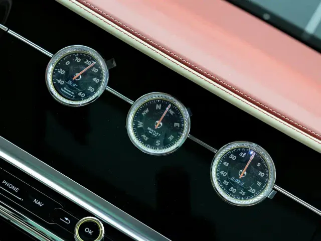 Bentley Flying Spur — Фото автомобиля 23