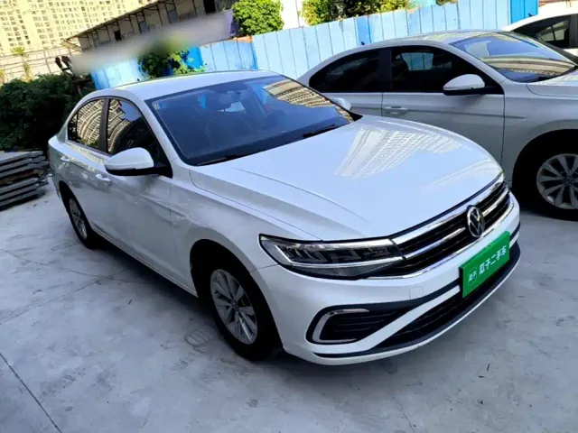 Volkswagen Bora — Фото автомобиля 3
