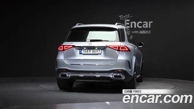 Mercedes-Benz GLE-Class — Фото автомобиля 4
