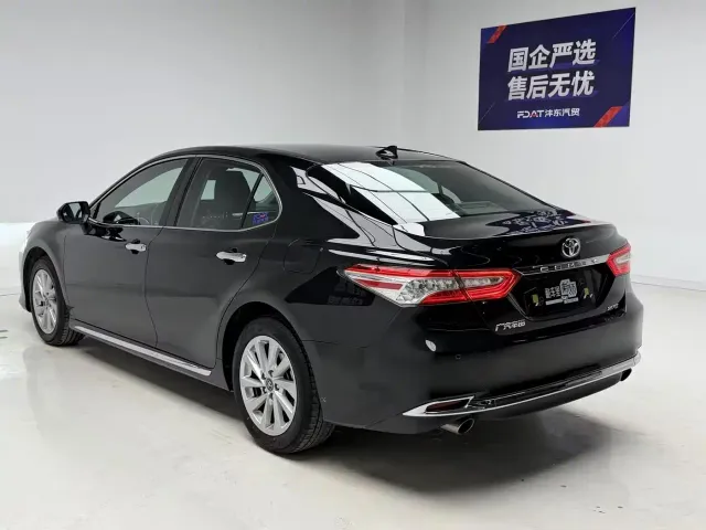 Toyota Camry — Фото автомобиля 6