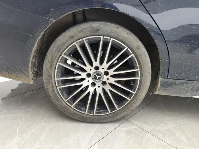 Mercedes-Benz C-Class — Фото автомобиля 6