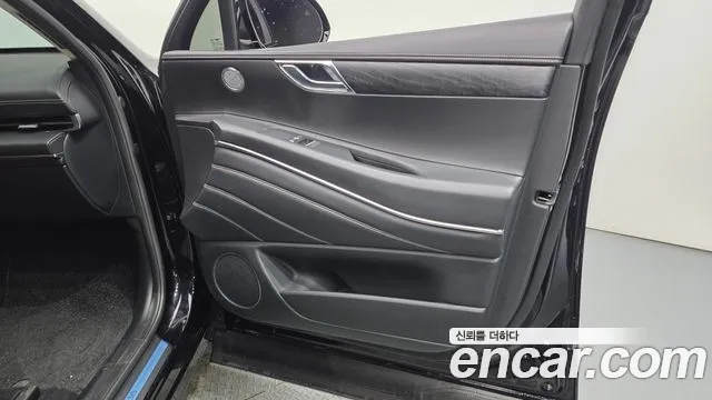 Genesis GV80 — Фото автомобиля 13
