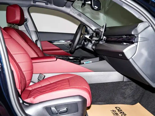 BMW 5 Series — Фото автомобиля 19