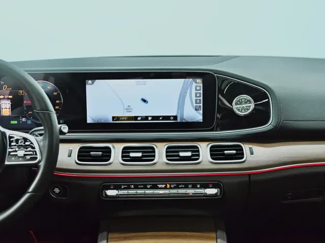 Mercedes-Benz GLE-Class — Фото автомобиля 13