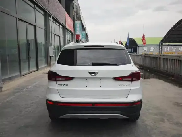 Jetta VS5 — Фото автомобиля 5