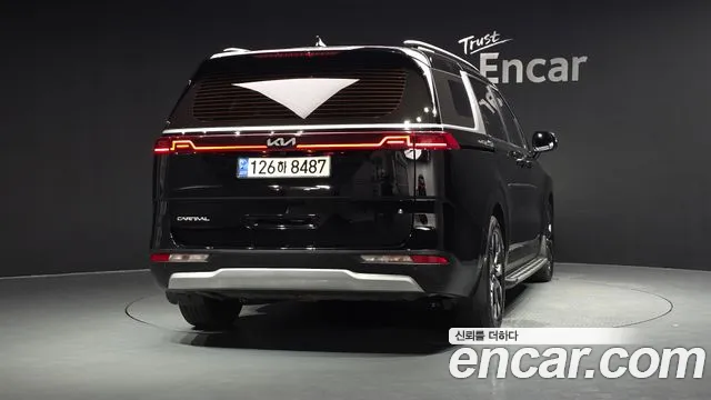Kia Canival Carnival 4 поколение Дизель 9 мест Prestige — Фото автомобиля 4