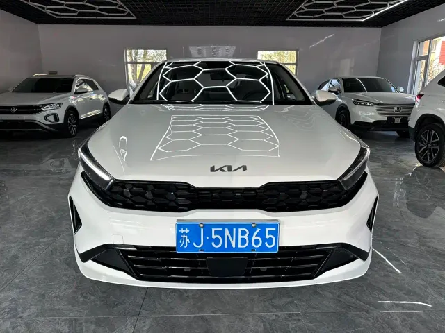 Фотография автомобиля — Kia K3