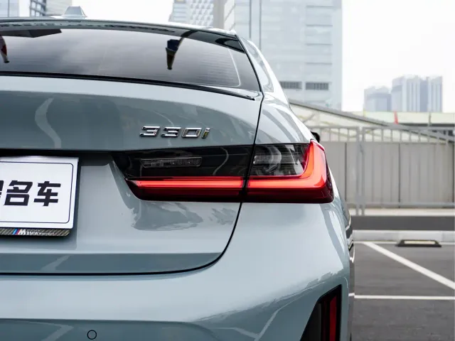 BMW 3 Series — Фото автомобиля 5