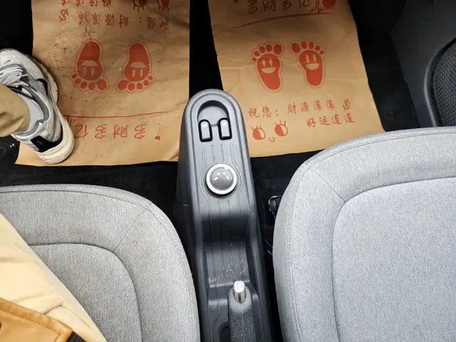 Wuling Hongguang Mini EV — Фото автомобиля 13