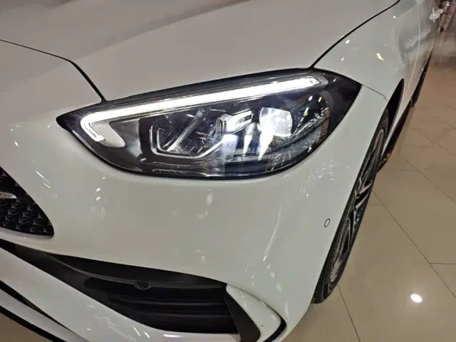 Mercedes-Benz C-Class — Фото автомобиля 23