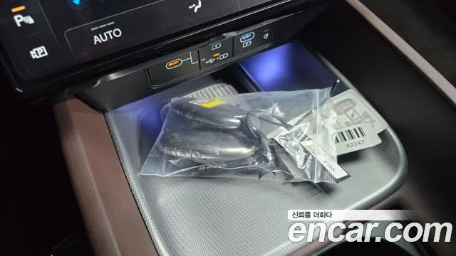 Hyundai Grandeur Grandeur (GN7) 2.5 Бензин 2WD — Фото автомобиля 14