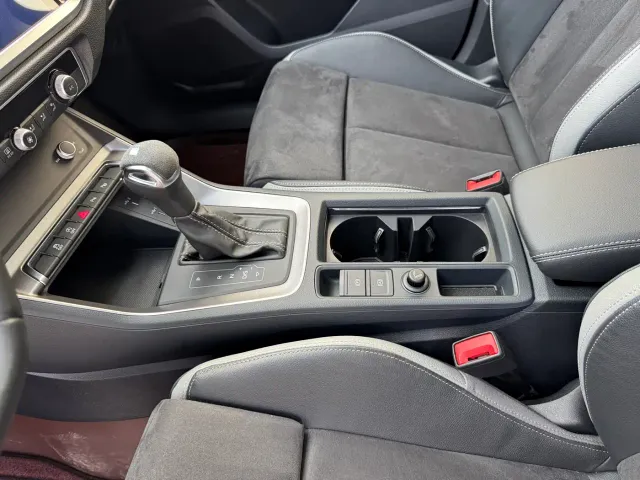 Audi Q3 — Фото автомобиля 9