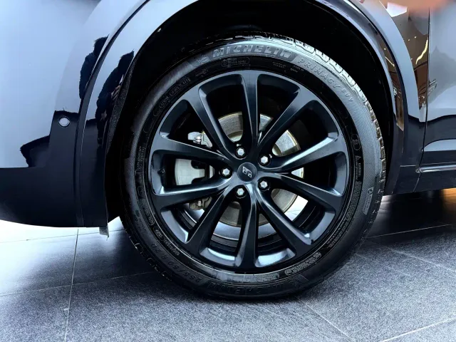 Li Auto ONE — Фото автомобиля 10