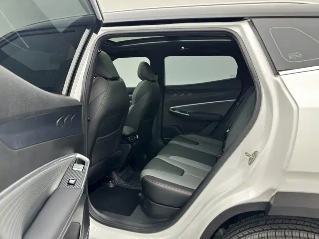 Geely Boyue — Фото автомобиля 18