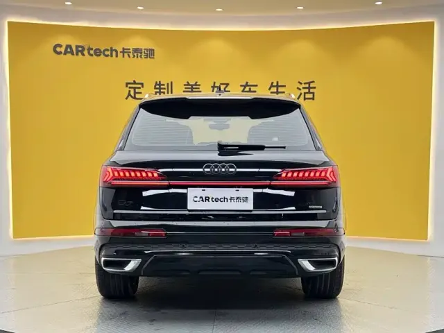 Audi Q7 — Фото автомобиля 5