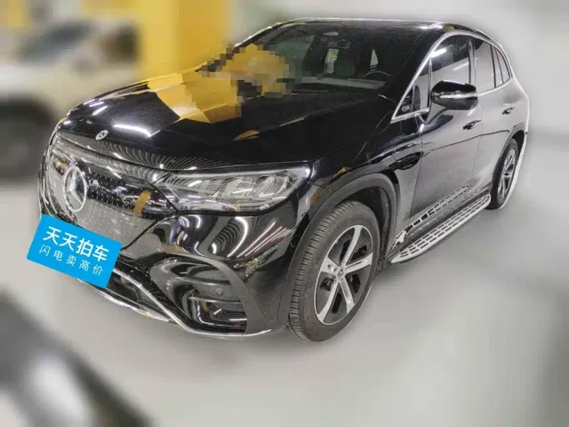 Фотография автомобиля — Mercedes-Benz EQE SUV