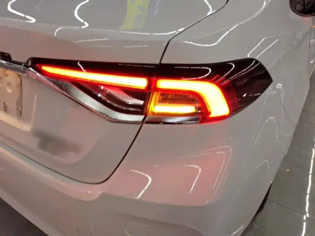 Toyota Corolla — Фото автомобиля 7