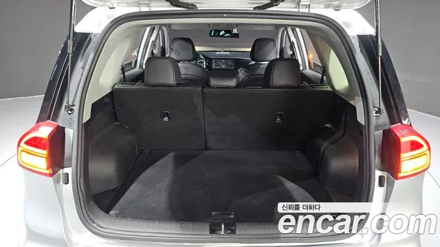 Kia Niro — Фото автомобиля 22