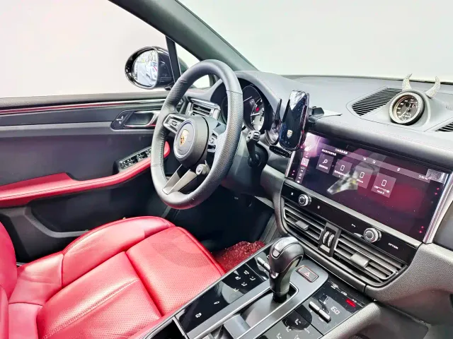 Porsche Macan — Фото автомобиля 11