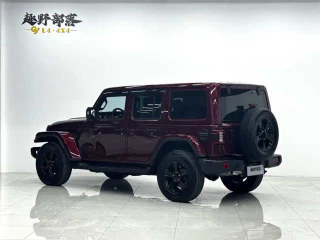 Jeep Wrangler — Фото автомобиля 16