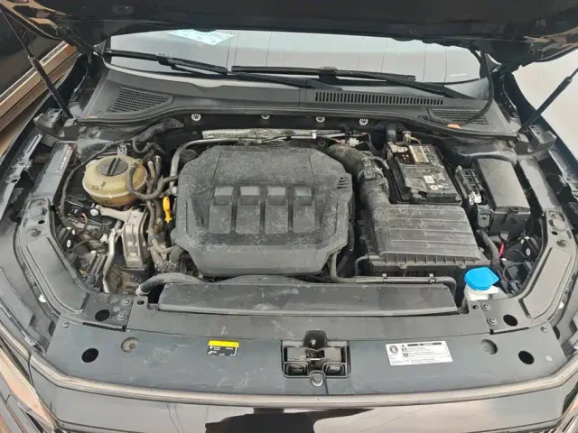 Volkswagen Passat — Фото автомобиля 10
