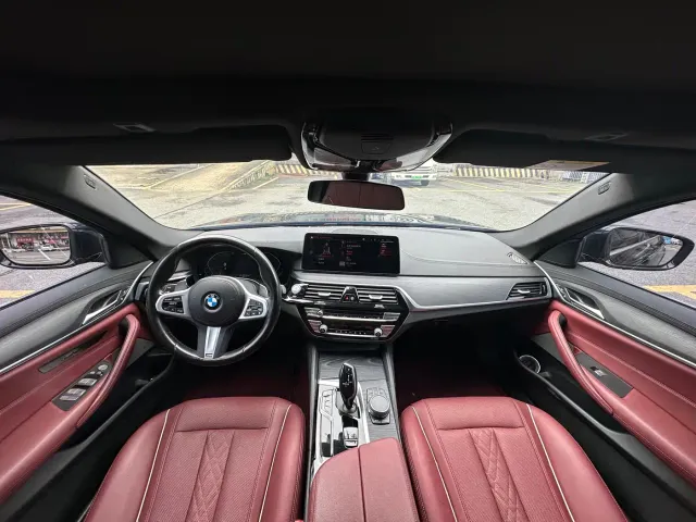 BMW 5 Series — Фото автомобиля 15