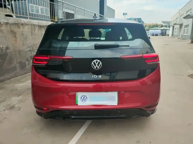 Volkswagen ID.3 — Фото автомобиля 5