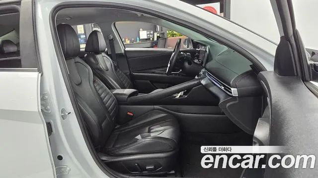 Hyundai AVANTE Новый Avante (CN7) — Фото автомобиля 11