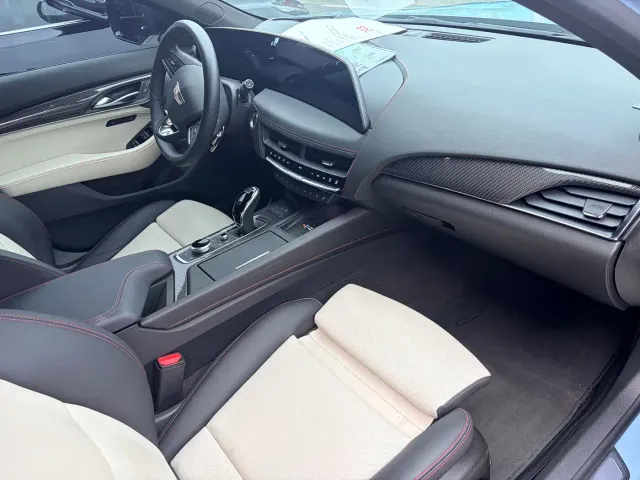 Cadillac CT5 — Фото автомобиля 13