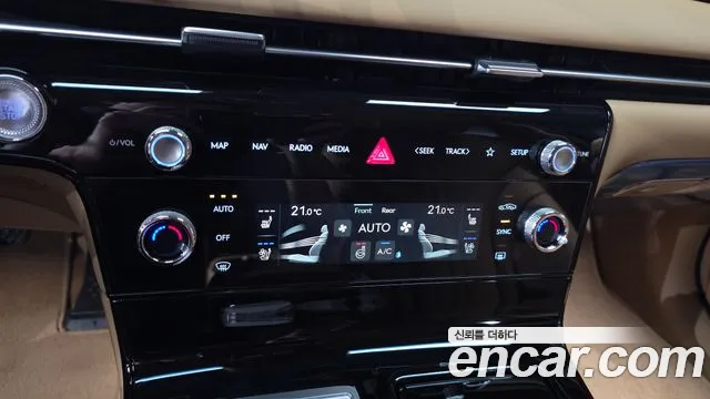 Genesis G80 Бензин 2.5 турбо 2WD — Фото автомобиля 15
