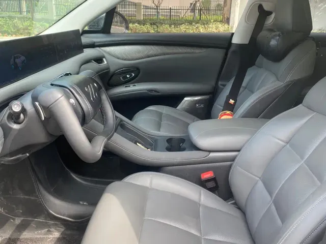 IM Motors LS6 — Фото автомобиля 4