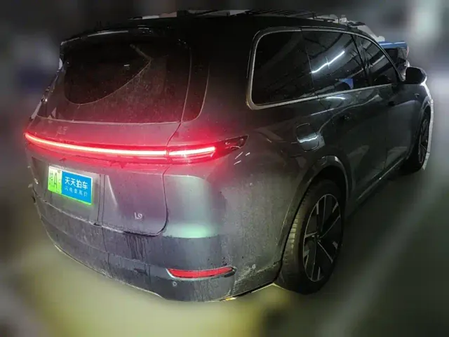 Li Auto L9 — Фото автомобиля 2