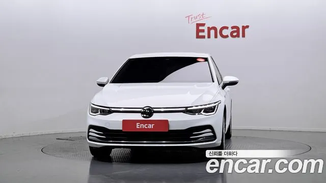 Volkswagen Golf Golf 8 поколение 2.0 TDI Premium — Фото автомобиля 2
