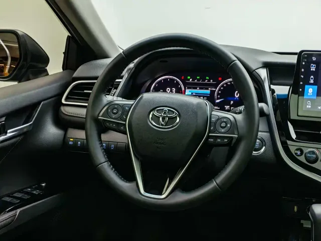 Toyota Camry — Фото автомобиля 20