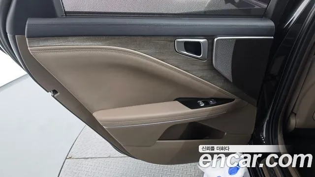 Kia K8 Hybrid — Фото автомобиля 14