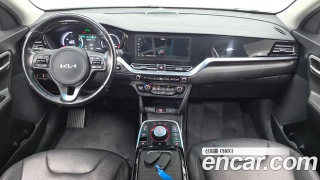 Kia Niro — Фото автомобиля 10