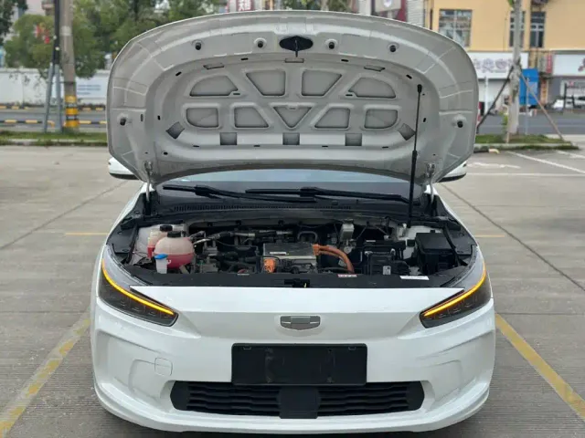 Geely Geometry A — Фото автомобиля 10
