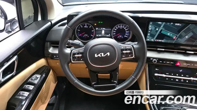 Kia Carnival Generation 4 — Фото автомобиля 13