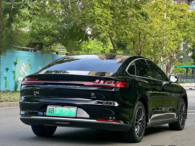 BYD Han — Фото автомобиля 6