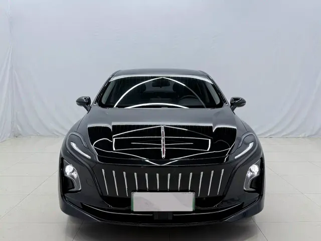 Hongqi E-QM5 — Фото автомобиля 3