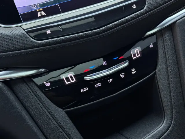 Cadillac XT5 — Фото автомобиля 10