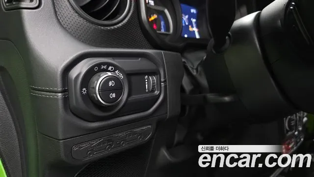 Jeep Wrangler JL — Фото автомобиля 30