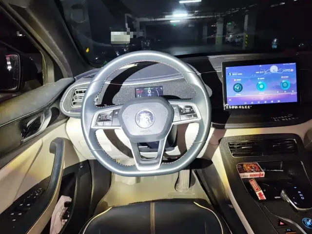 BYD Qin PLUS — Фото автомобиля 6